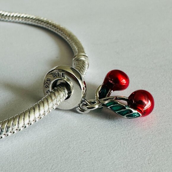 Brand new authentic pandora cherry charm / pandora bracelet / pandora charms - Picture 5 of 7